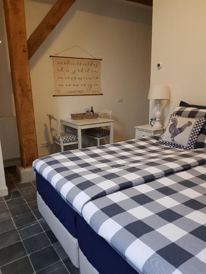Bed and Breakfast Bij Saar à Zwinderen Extérieur photo
