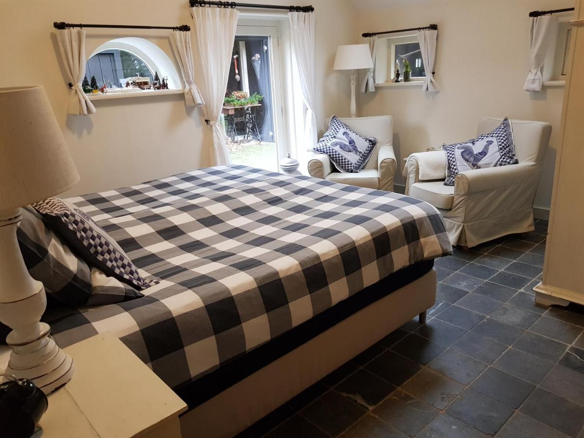 Bed and Breakfast Bij Saar à Zwinderen Extérieur photo