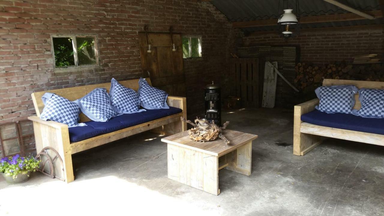 Bed and Breakfast Bij Saar à Zwinderen Extérieur photo