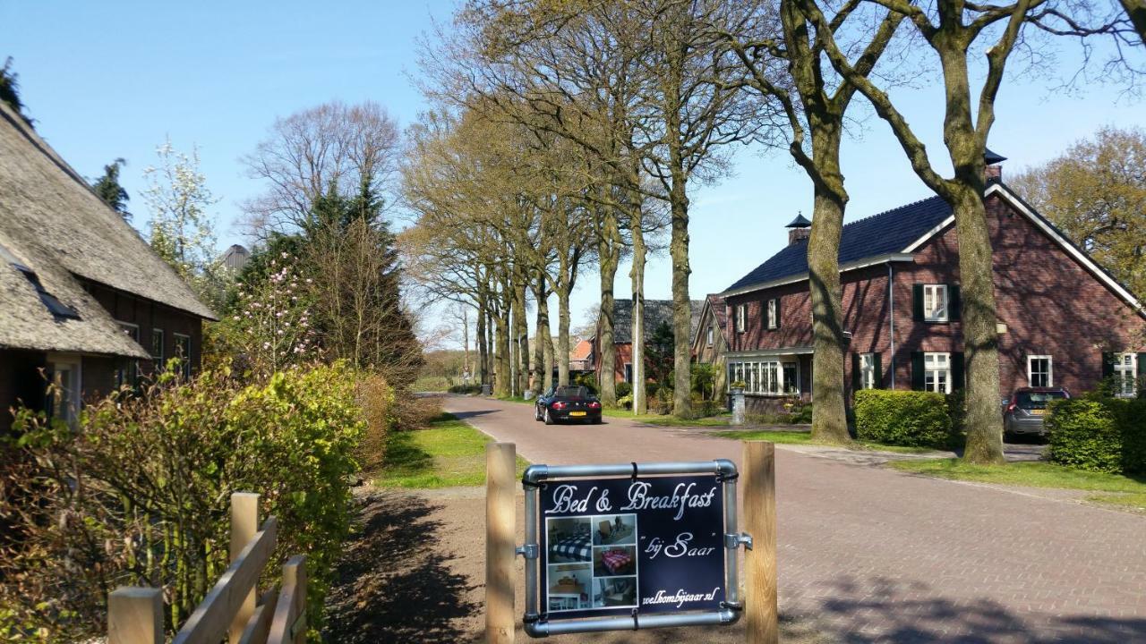 Bed and Breakfast Bij Saar à Zwinderen Extérieur photo